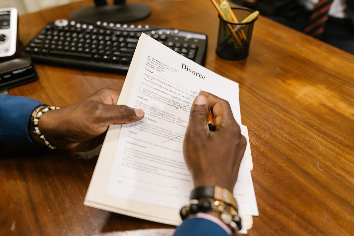 Sortir d’une indivision : accord, rachat et licitation